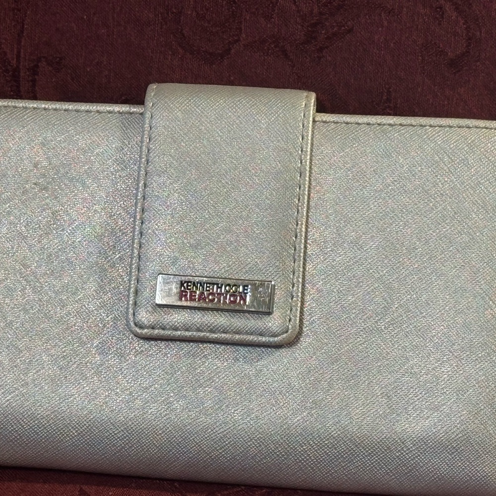 Wow!  Funky! Kenneth Cole Reaction Metallic Silver Women's Wallet